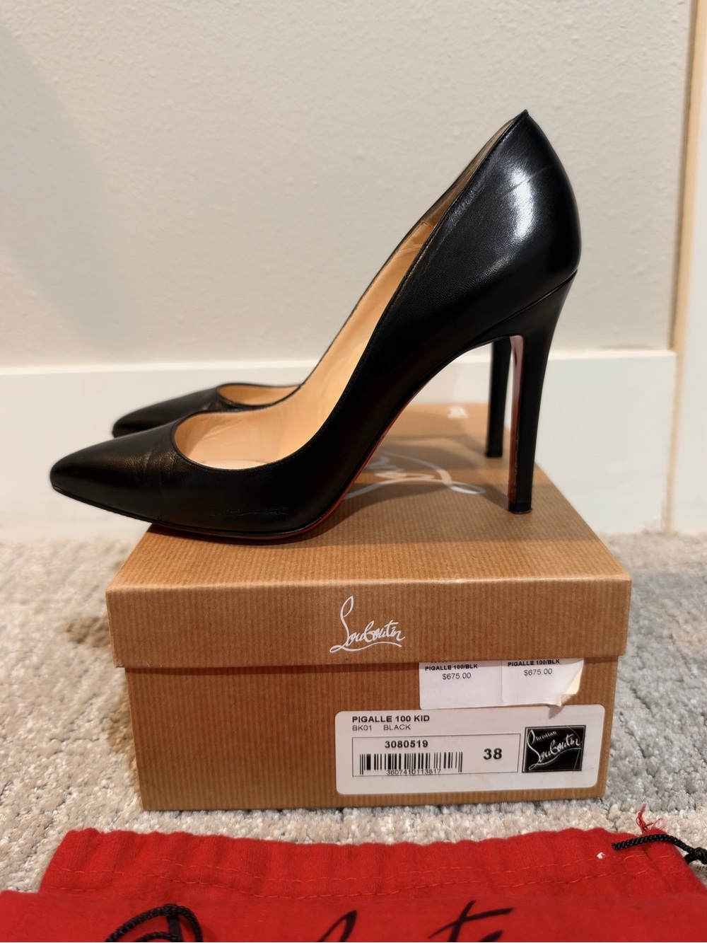 Louboutin Black Kid Leather Pigalle 100mm pump, size 38